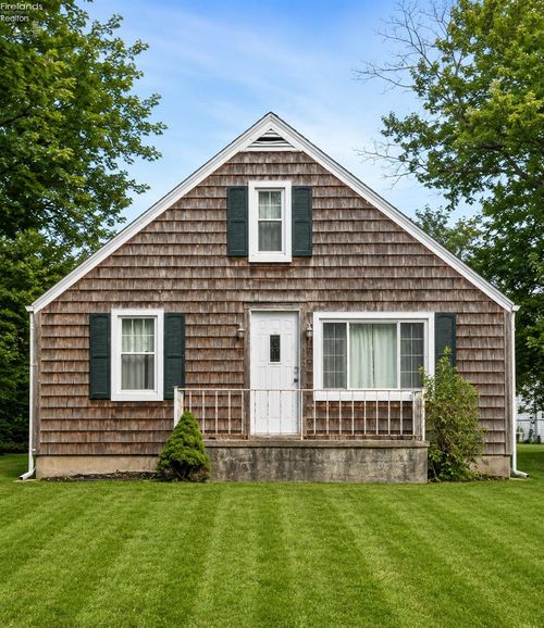 1307 Huntington Ave, Sandusky, OH, 44870-4378 | Card Image
