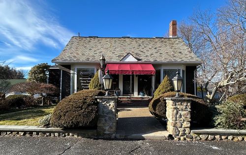 2-990 Humphrey St, Swampscott, MA, 01907-1442 | Card Image