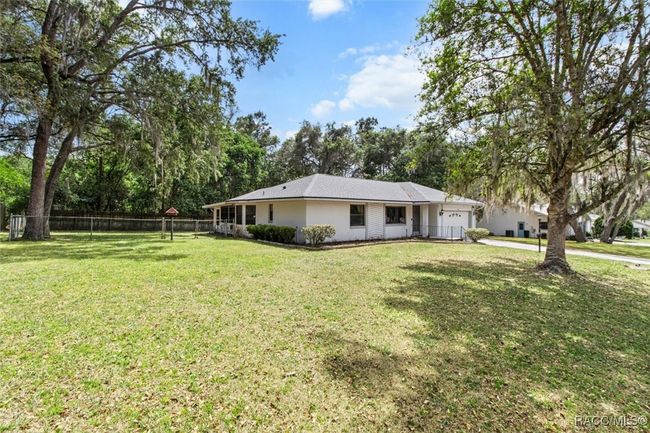1420 E Silver Thorn Loop, House other with 2 bedrooms, 2 bathrooms and 2 parking in HERNANDO FL | Image 33
