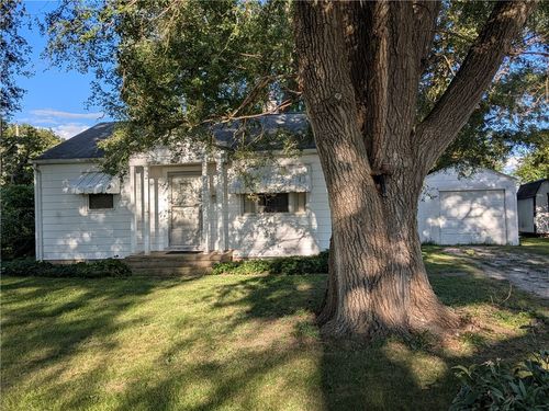 120 8th St, Illiopolis, IL, 62539-3572 | Card Image