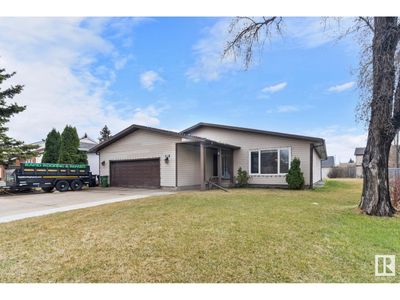 10423 18 Ave Nw, House other with 5 bedrooms, 3 bathrooms and null parking in Edmonton AB | Image 1