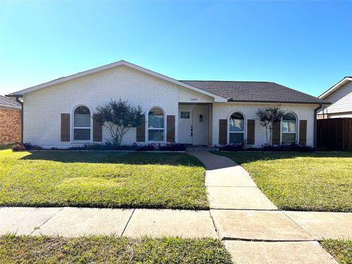 1208 Crestwood Ct, Allen, TX, 75002-2307 | Card Image