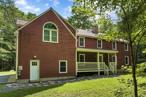 41 Taylor Dr, Brookline, NH, 03033-2133 | Card Image