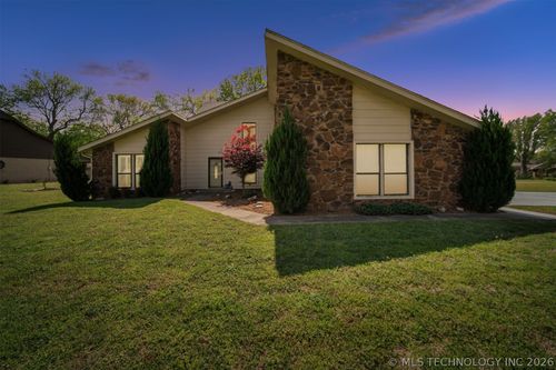 421 Timbercrest Rd, Catoosa, OK, 74015-2315 | Card Image