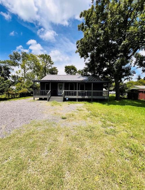 406 Clear Lake Rd, Highlands, TX, 77562-3752 | Card Image