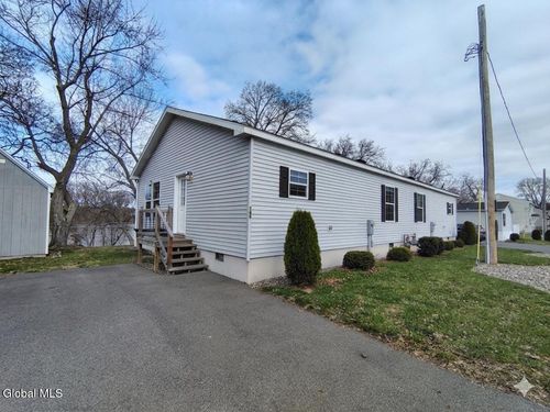 589 1st Avenue, Troy, NY, 12182 | Card Image