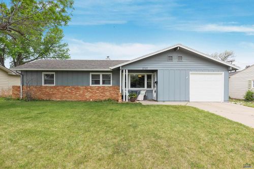 2727 Oak Ave, Rapid City, SD, 57701-7125 | Card Image