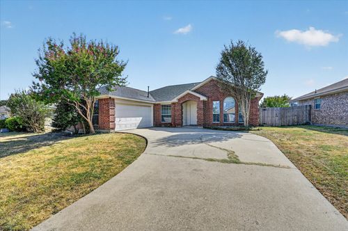352 Mesquite Hill Drive, Arlington, TX, 76002 | Card Image