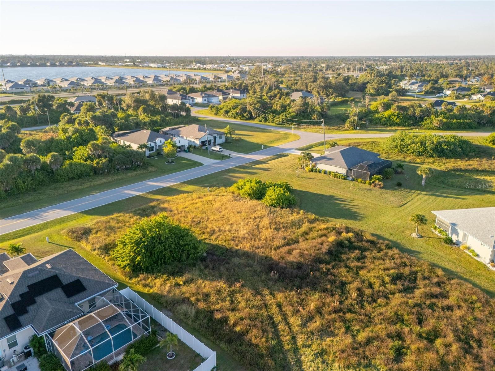 Land in ROTONDA WEST 5