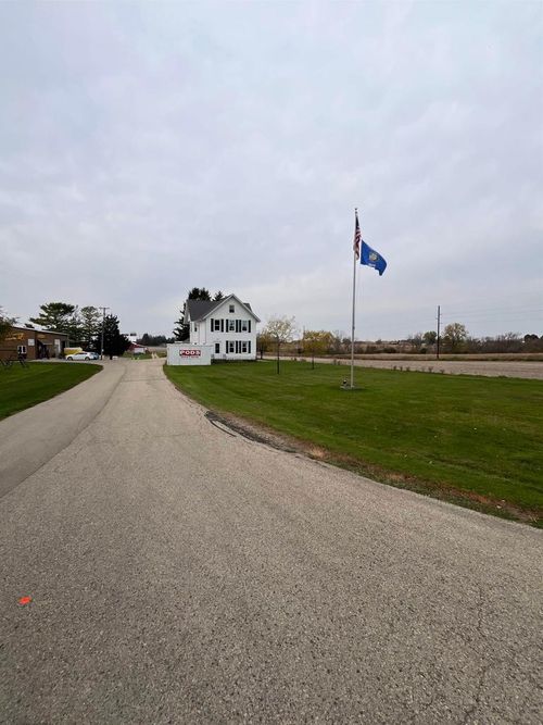 N6675 Main Street Road, HUBBARD, WI, 53032 | Card Image