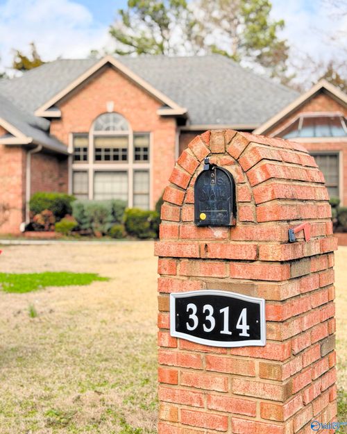 3314 Loggers Pl Sw, Decatur, AL, 35603-2116 | Card Image