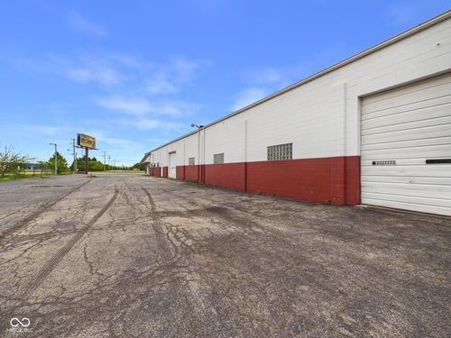 4411 N Broadway Ave, Muncie, IN, 47303-1082 | Card Image