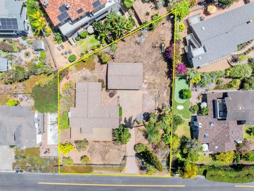 747 Hygeia Ave, Encinitas, CA, 92024-2115 | Card Image