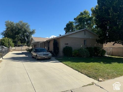 3165 S Green St, Salt Lake City, UT, 84106-1201 | Card Image