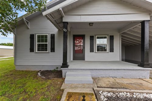 101 S Commerce, Allen, OK, 74825 | Card Image