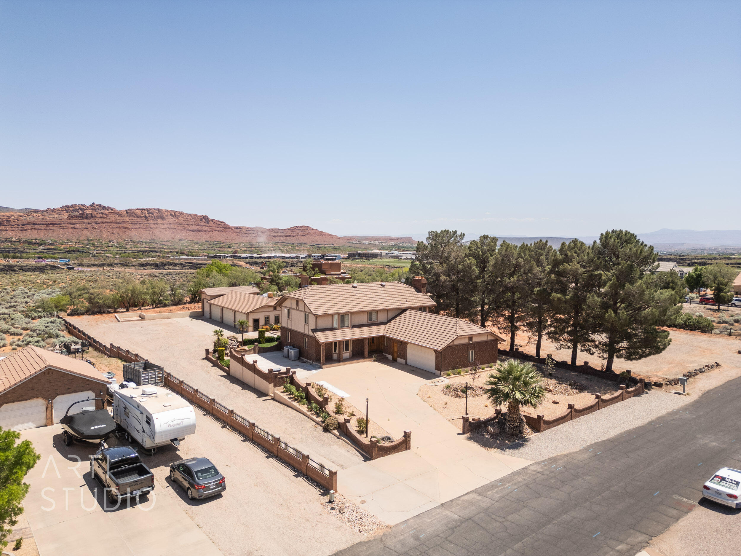 Docena Dr, Ivins, UT 84738