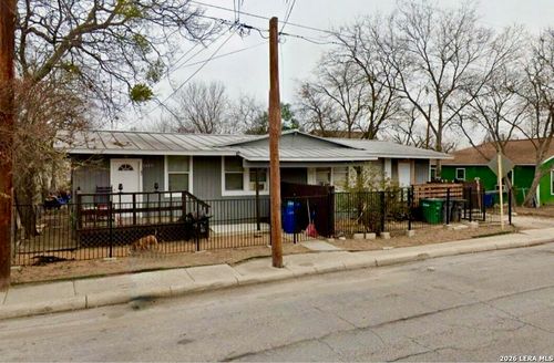 2609 W Poplar St, San Antonio, TX, 78207-1348 | Card Image