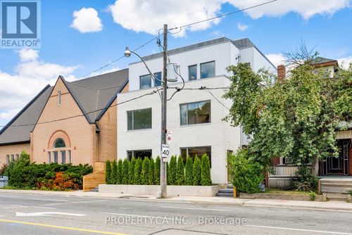 unit-3-301 Keele St, Toronto, ON, M6P2K5 | Card Image