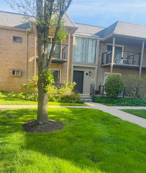 1721 E 14 Mile Unit C Road, Birmingham, MI, 48009 | Card Image
