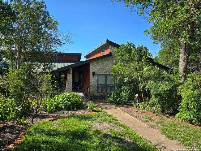9840 Tower Vw, House other with 3 bedrooms, 3 bathrooms and null parking in Helotes TX | Image 4