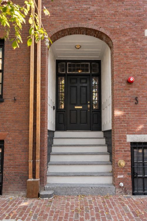 48 Fayette St, Boston, MA, 02116-5517 | Card Image