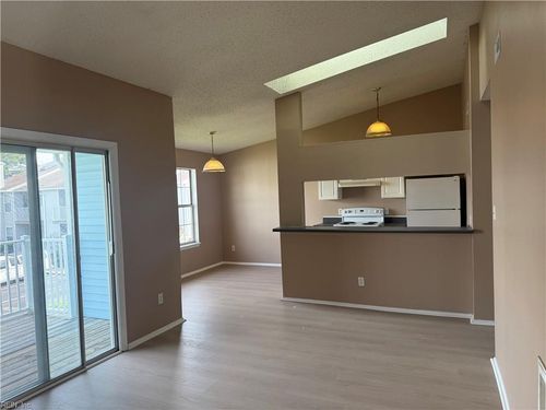 514 Wharf Ct, Virginia Beach, VA, 23462-7720 | Card Image