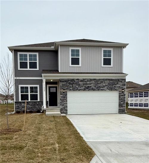617 Fallen Leaf Drive, Belton, MO, 64089 | Card Image