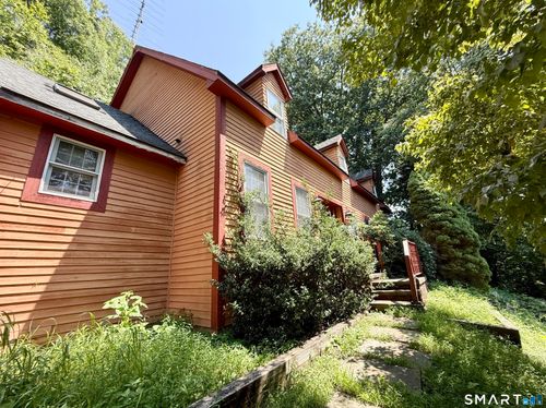 389 Tepi Dr, Southbury, CT, 06488-1024 | Card Image