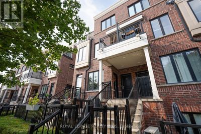 22 - 120 24 Th St, Townhouse with 2 bedrooms, 3 bathrooms and 1 parking in Etobicoke ON | Image 2