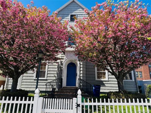 2-8928 207th St, Queens Village, NY, 11427-2237 | Card Image