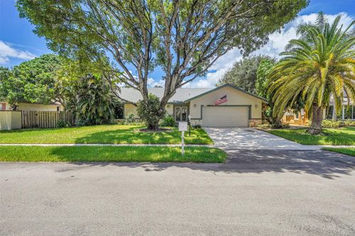 7481 Nw 42nd St, Lauderhill, FL, 33319-3903 | Card Image