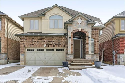 345 Festival Way, Binbrook, ON, L0R1C0 | Card Image