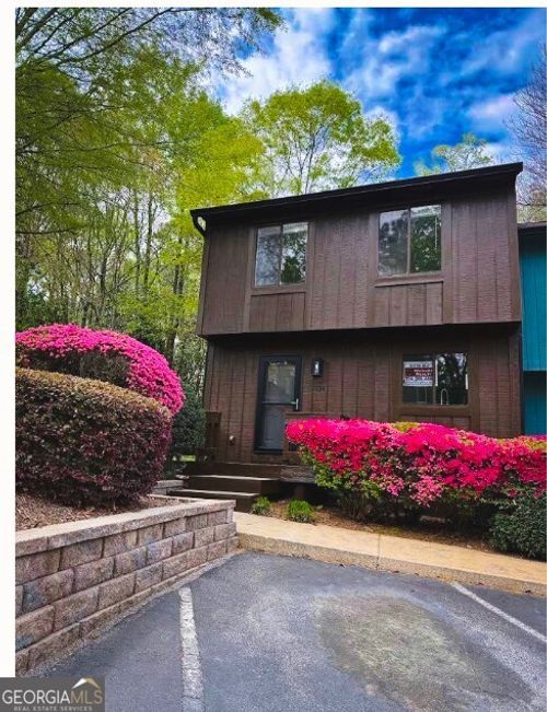 134 Fernbanks Ct, Athens, GA, 30605-5906 | Card Image