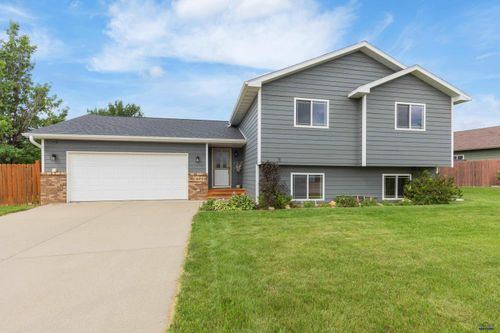 10273 Remmington St, Summerset, SD, 57718-9176 | Card Image
