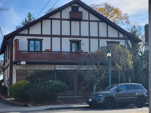 left-side-154 Main Street, Clarkstown, NY, 10954 | Card Image