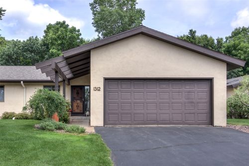 1312 Knollwood Trail, Altoona, WI, 54720 | Card Image
