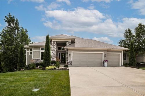 25737 W 96th St, Lenexa, KS, 66227-7349 | Card Image