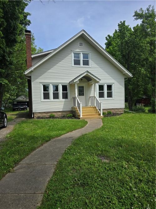 107 S Edwards Street, Altamont, IL, 62411 | Card Image