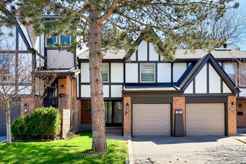 108 English Ivy Way, North York, ON, M3H3M4 | Card Image