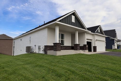 11646 Harbor Cir N, Osseo, MN, 55369 | Card Image