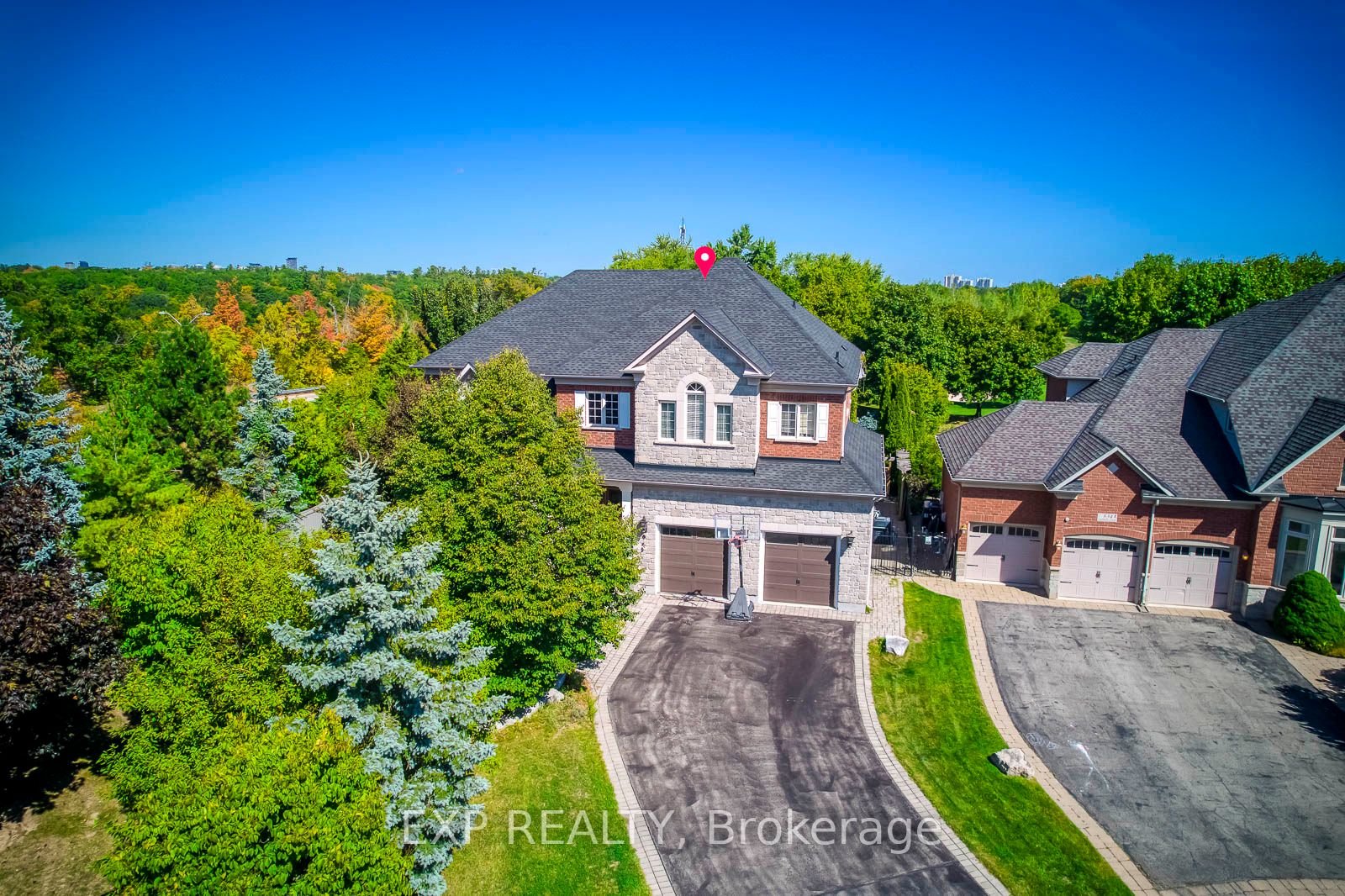 Residential in Oakville 3