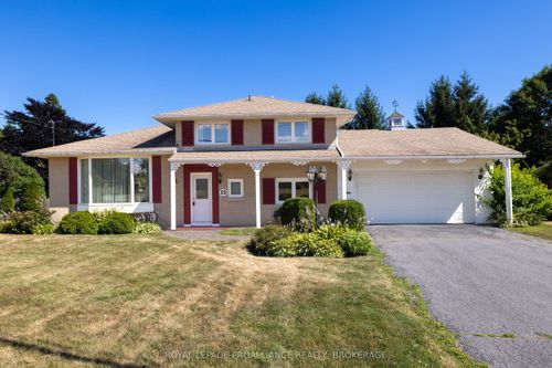 35 Manitou Cres E, Amherstview, ON, K7N1B1 | Card Image