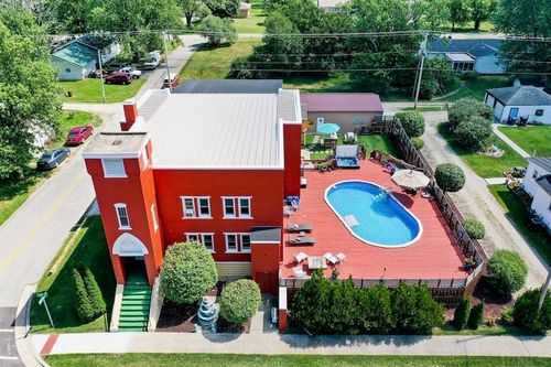 319 Meridian St, Redkey, IN, 47373-9249 | Card Image