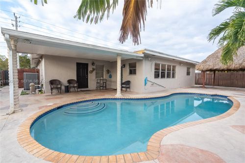 11700 Sheridan St, Pembroke Pines, FL, 33026-1432 | Card Image