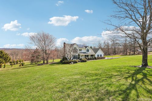 55 Beverly Rd, Chester, NY, 10918-2300 | Card Image