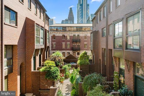 111-2201 Arch Street, PHILADELPHIA, PA, 19103 | Card Image