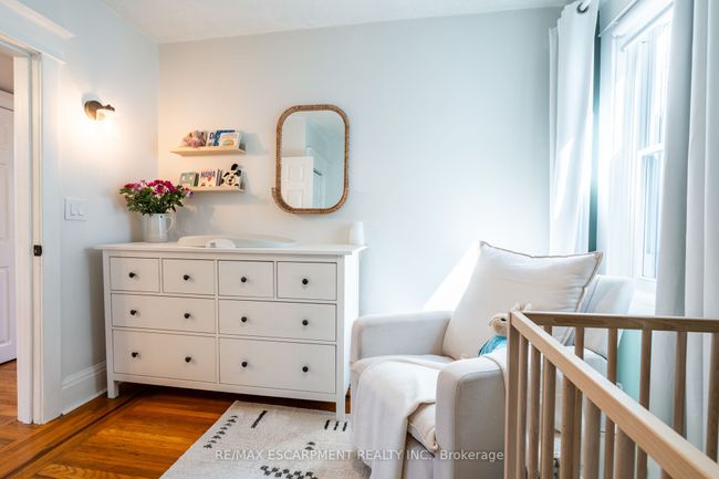 114 London St N, House other with 3 bedrooms, 2 bathrooms and 2 parking in Hamilton ON | Image 16