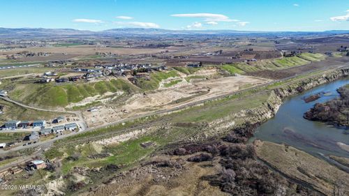 NKA Emerald Rd, Granger, WA, 98932 | Card Image