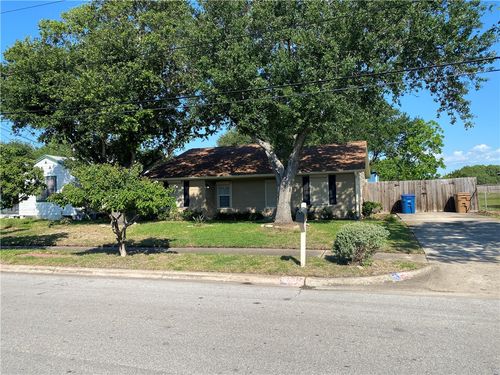 5621 Burton Ln, Corpus Christi, TX, 78411-4615 | Card Image