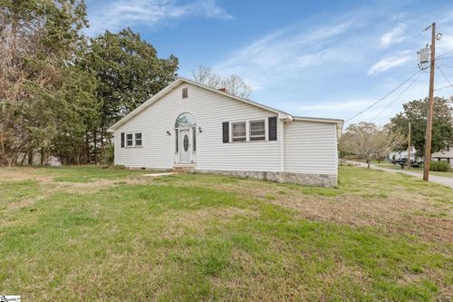 171 J St, Greer, SC, 29651-6940 | Card Image